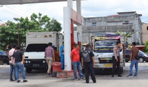 Polres Bintan saat melakukan Pemantauan dan pengecekan ketersediaan BBM di SPBU